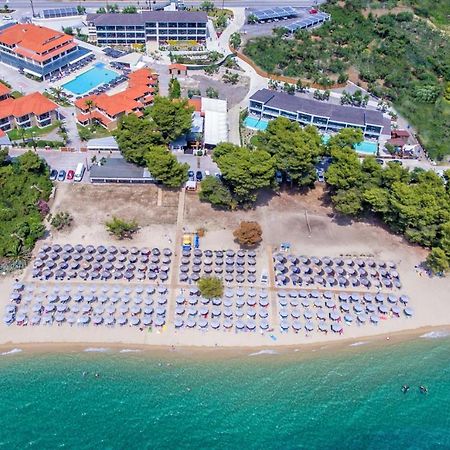 Lagomandra Beach Hotel Exteriör bild